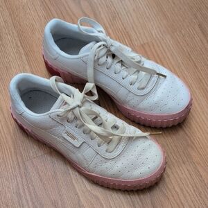 Puma Women's Cream and Pink Sneakers